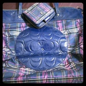 Had bag with wallet coach